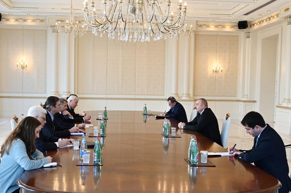 Президент Ильхам Алиев принял сопредседателей Минской группы ОБСЕ от Франции и США