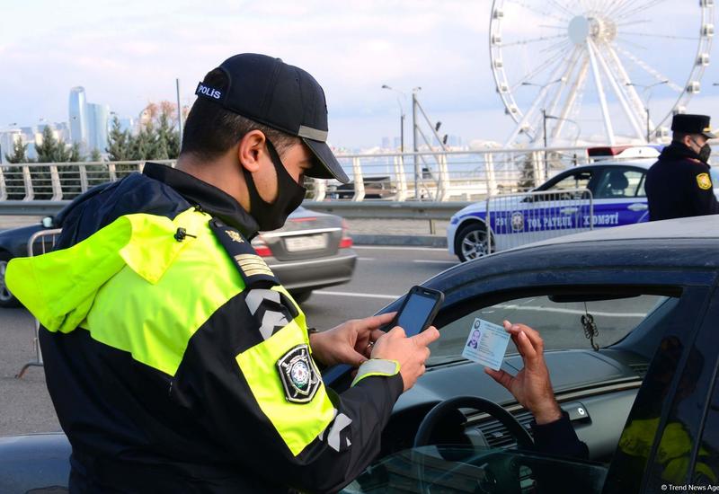 В Азербайджане отменяются СМС-разрешения