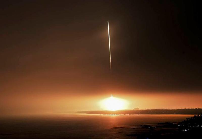 Китай осуществил первый запуск новейшей ракеты-носителя CZ-8 с пятью спутниками на борту