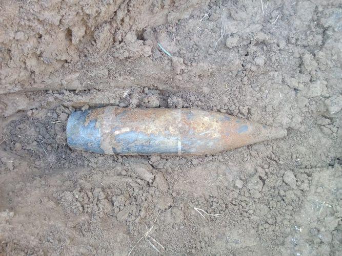 В прифронтовых районах обнаружены неразорвавшиеся боеприпасы