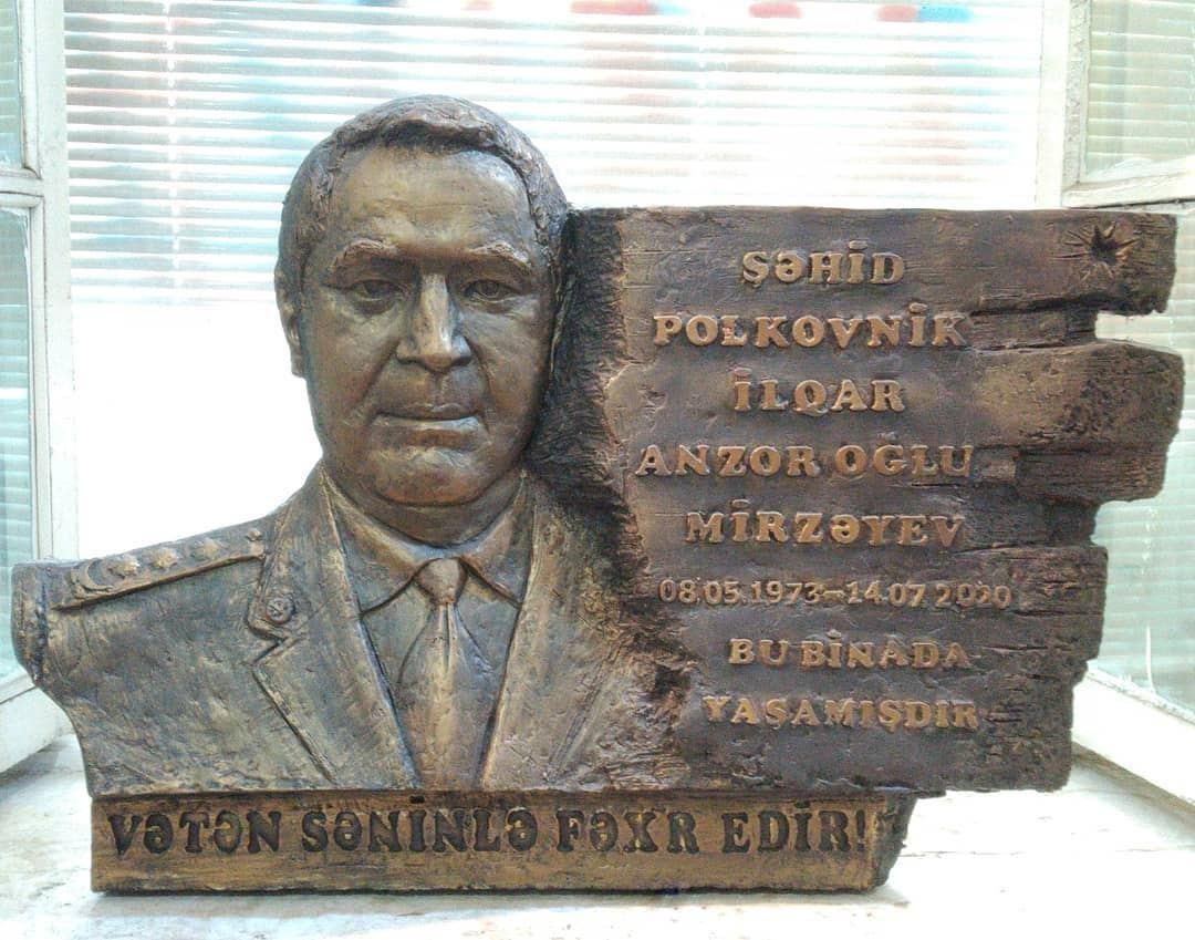 Молодые скульпторы увековечивают память о героях карабахской войны