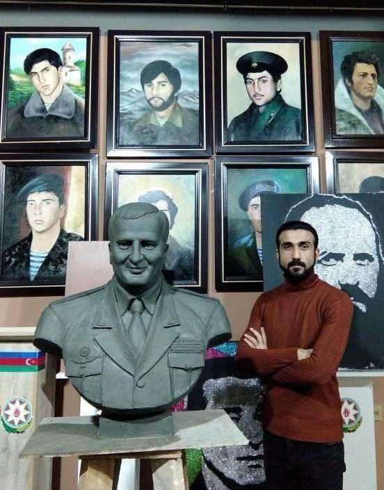 Молодые скульпторы увековечивают память о героях карабахской войны