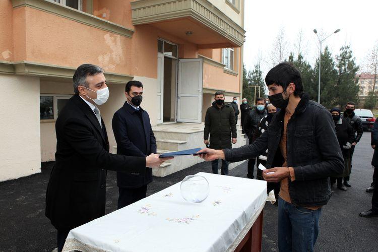 Еще 30 семьям шехидов и инвалидам Карабахской войны предоставлены квартиры