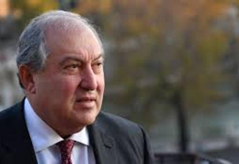 Президента Армении госпитализировали с коронавирусом