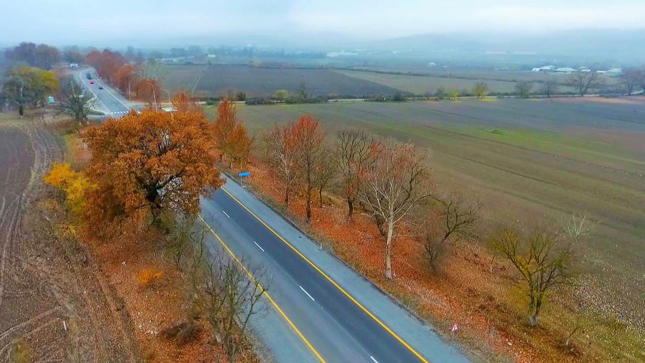 В Азербайджане завершено строительство двух дорог