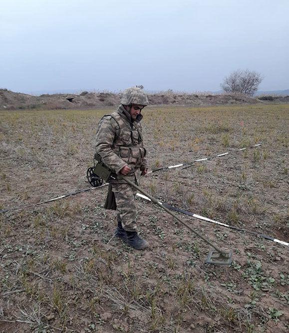 В Карабахе проводятся работы по очистке территорий от мин и неразорвавшихся боеприпасов