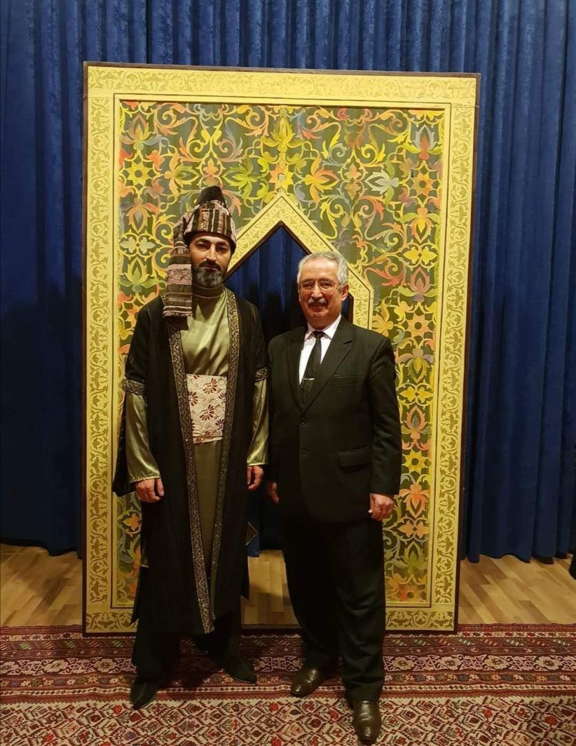 Турал Ахмед в образе Моллы Панаха Вагифа