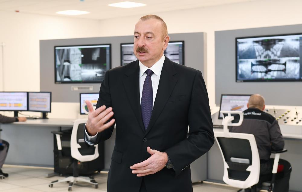 Президент Ильхам Алиев заложил фундамент двух заводов и открыл предприятие по производству листового стекла в Сумгайыте