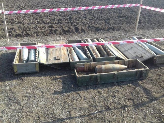 На прифронтовых территориях Азербайджана обнаружено 270 неразорвавшихся боеприпасов