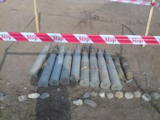 На прифронтовых территориях Азербайджана обнаружено 270 неразорвавшихся боеприпасов