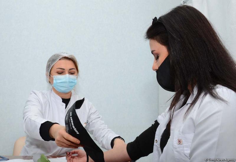 Кто должен вакцинироваться от коронавируса в первую очередь?