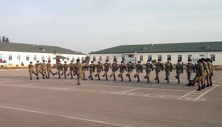 Проводится прием призывников в учебные воинские части