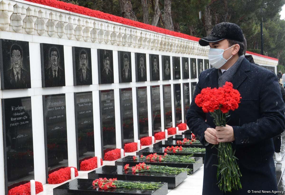 Азербайджанцы чтят светлую память жертв 20 Января