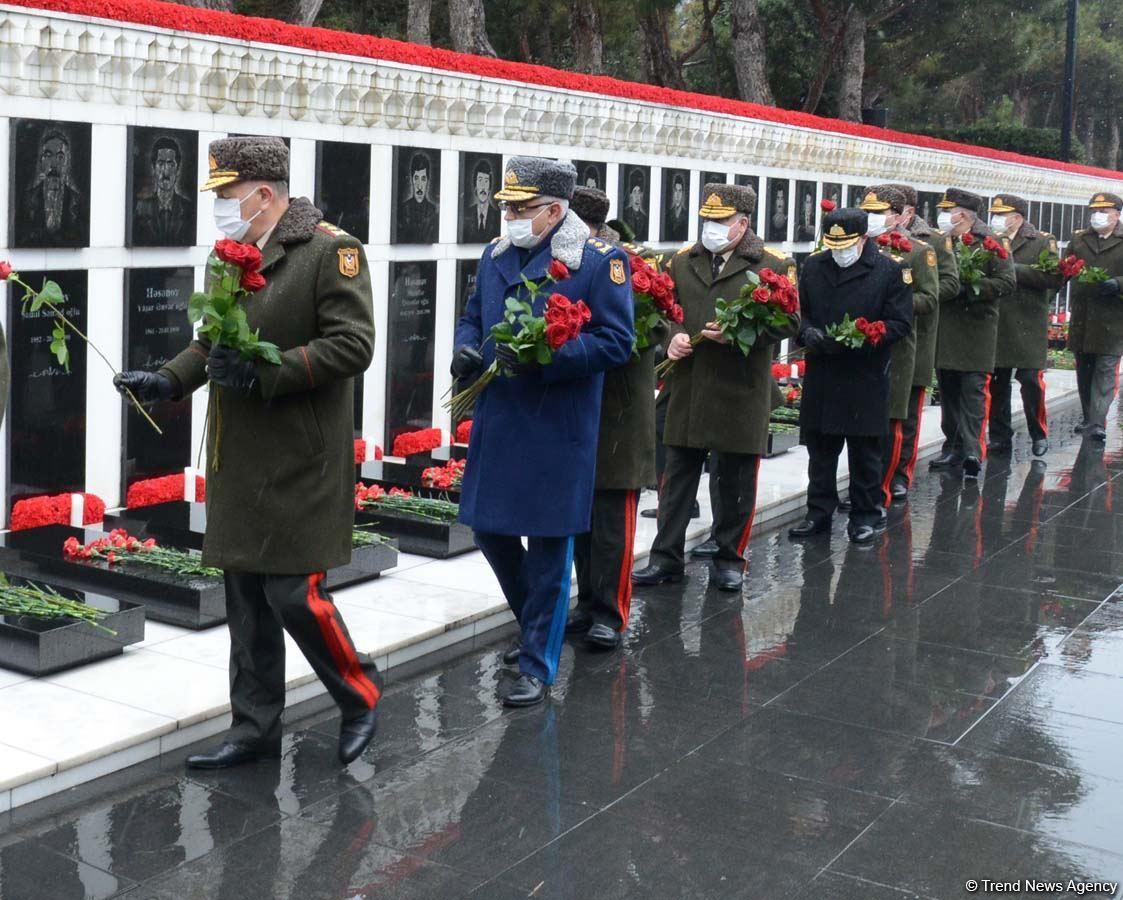 Азербайджанцы чтят светлую память жертв 20 Января