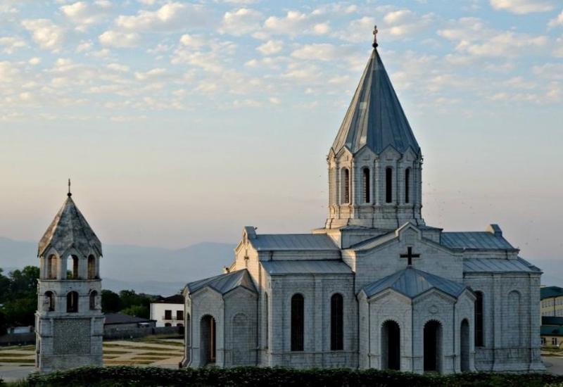 В Шуше никогда не было армянских церквей