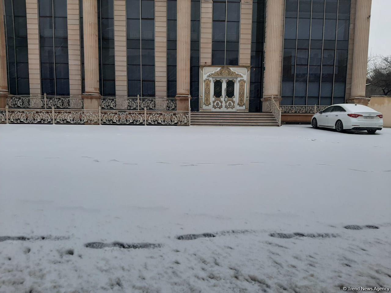 Первый снег в Баку