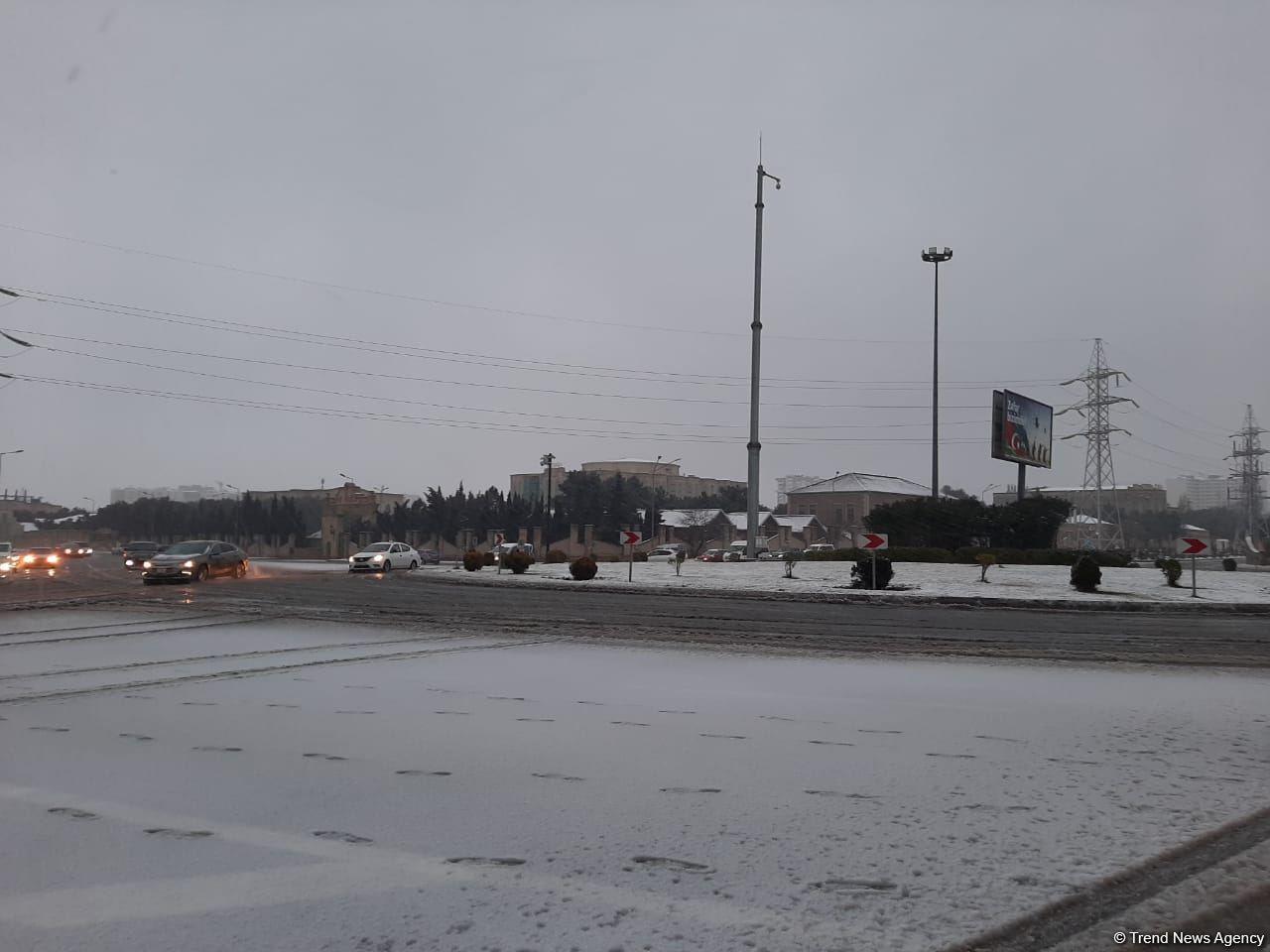 Первый снег в Баку