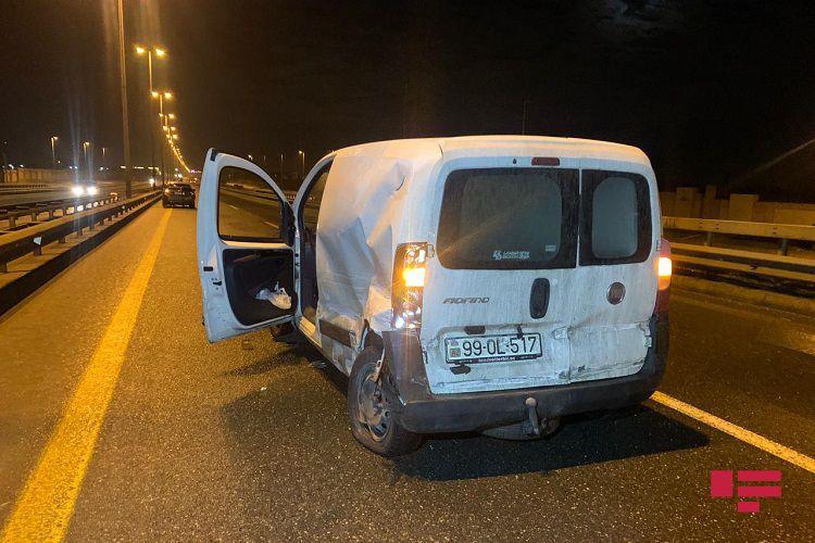 В Баку столкнулись 11 автомобилей, есть пострадавшие