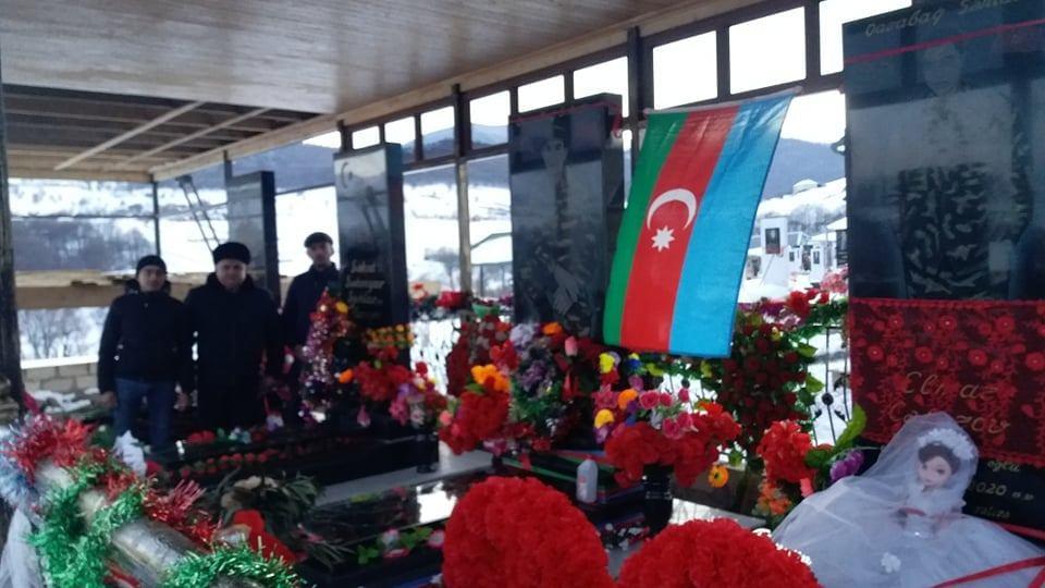 Арзу Нагиев посетил могилы шехидов в Товузе и Гедабеке, встретился с их семьями