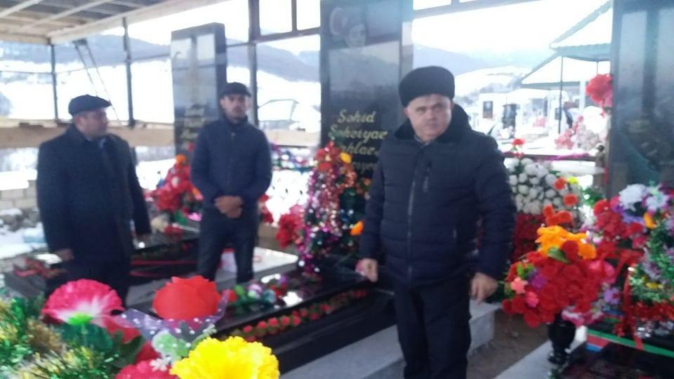 Арзу Нагиев посетил могилы шехидов в Товузе и Гедабеке, встретился с их семьями