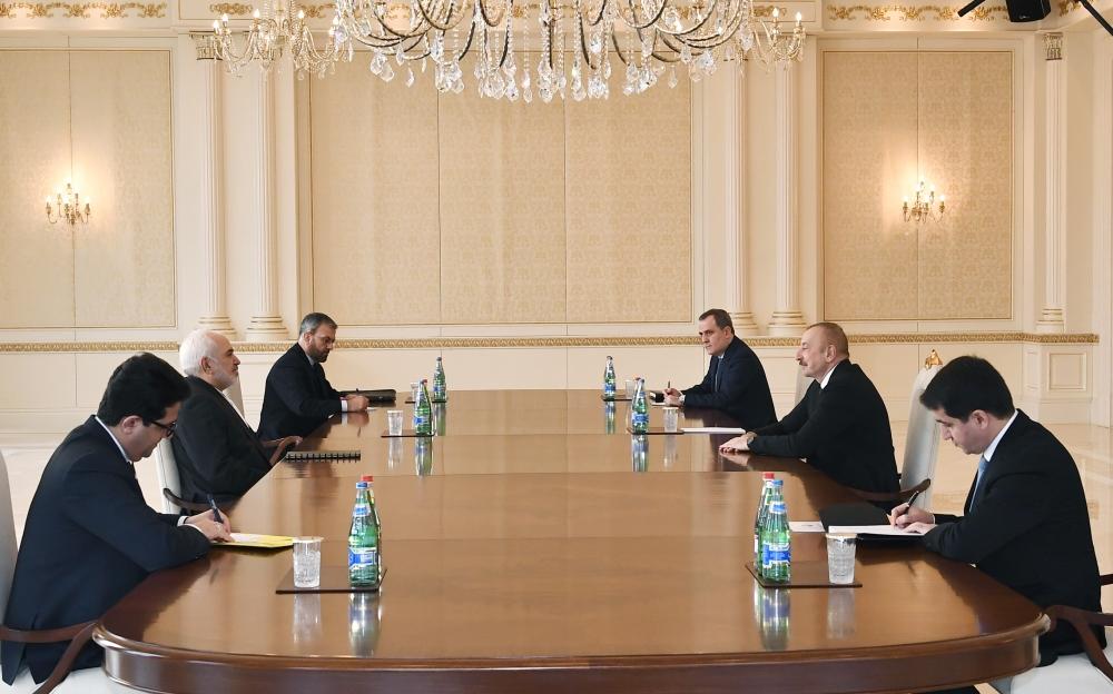 Президент Ильхам Алиев принял министра иностранных дел Ирана
