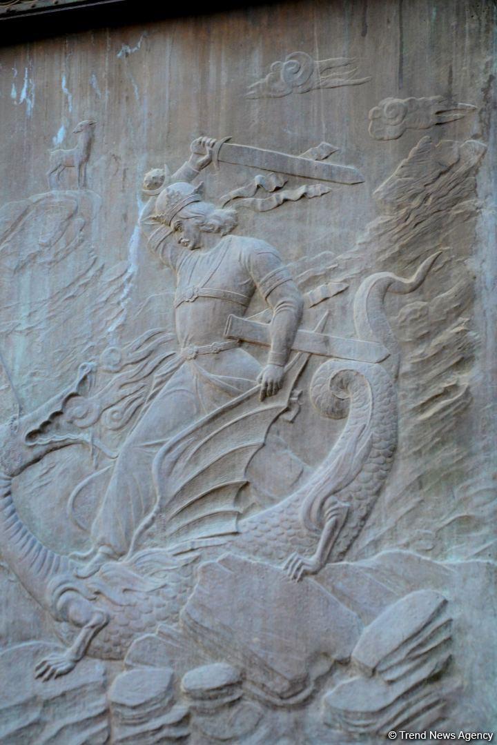Bakıdakı Nizami Gəncəvi heykəlinin yaradılmasının tarixçəsi