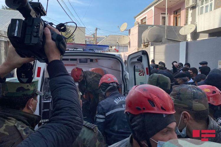 В Хырдалане найдено тело ребенка из-под завалов дома, где произошел взрыв