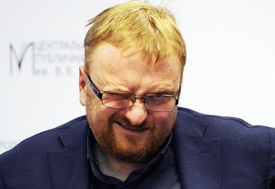 Армянофил Милонов &quot;отличился&quot; на выборах в России - напал на наблюдателя  - ВИДЕО