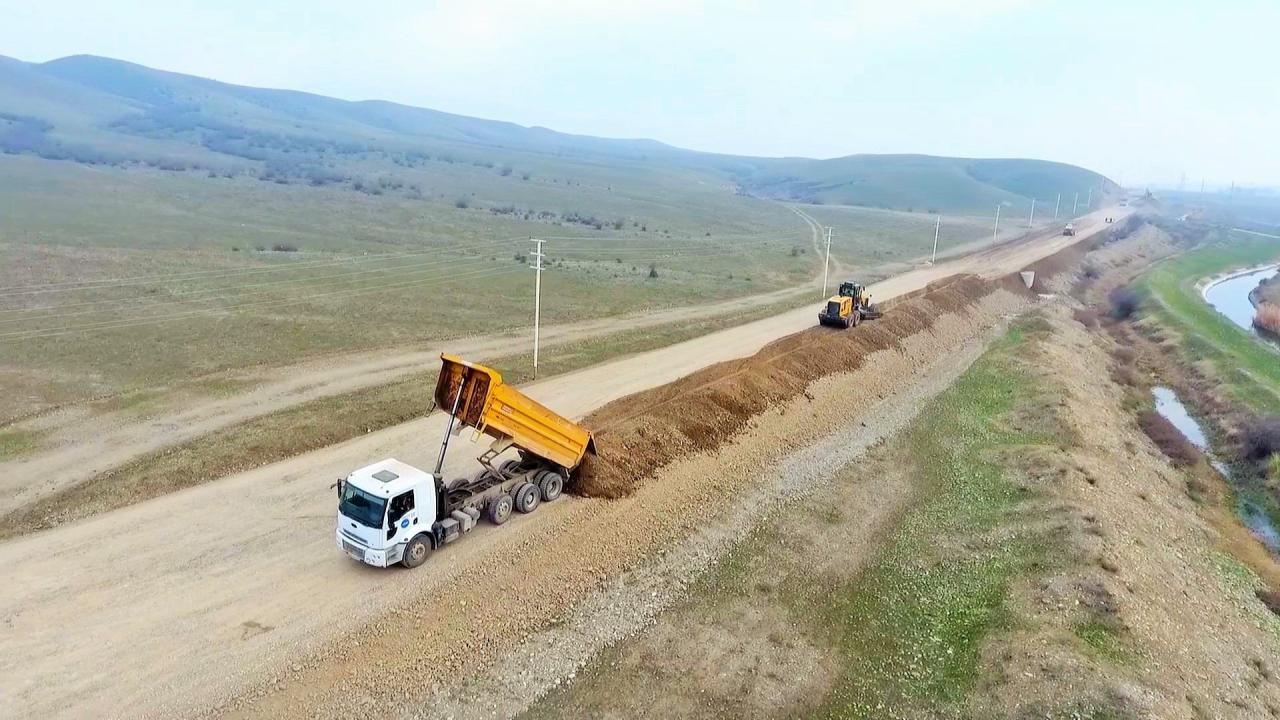 Строится новая дорога к заповеднику «Кешикчидаг»