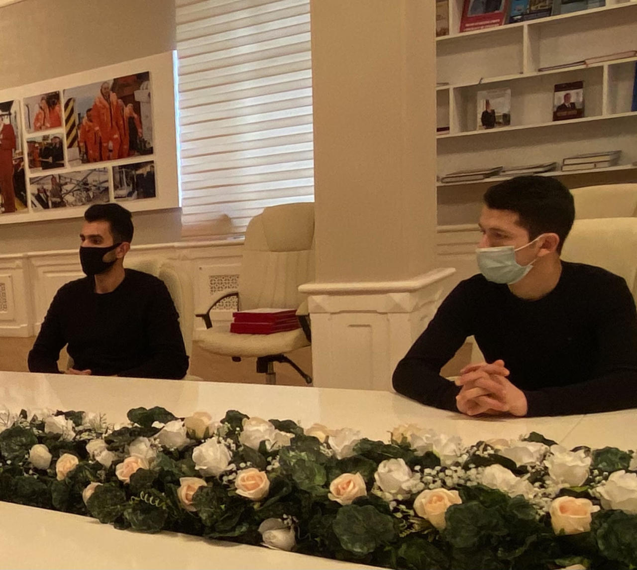 Rektor Gənclər Günündə Vətən müharibəsində iştirak edən tələbələrlə görüşdü
