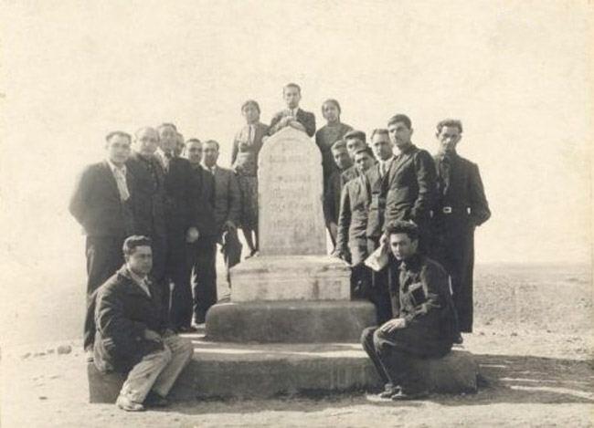 История Мавзолея Низами Гянджеви