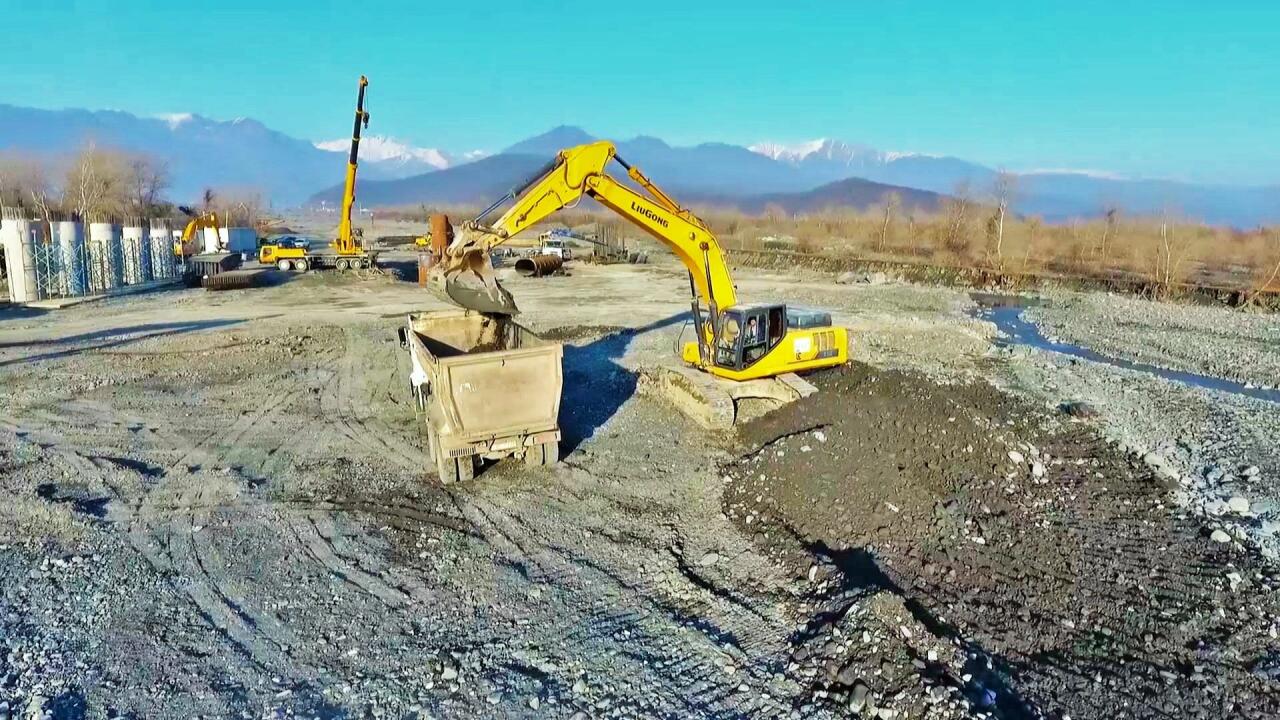 В Азербайджане строится новая дорога
