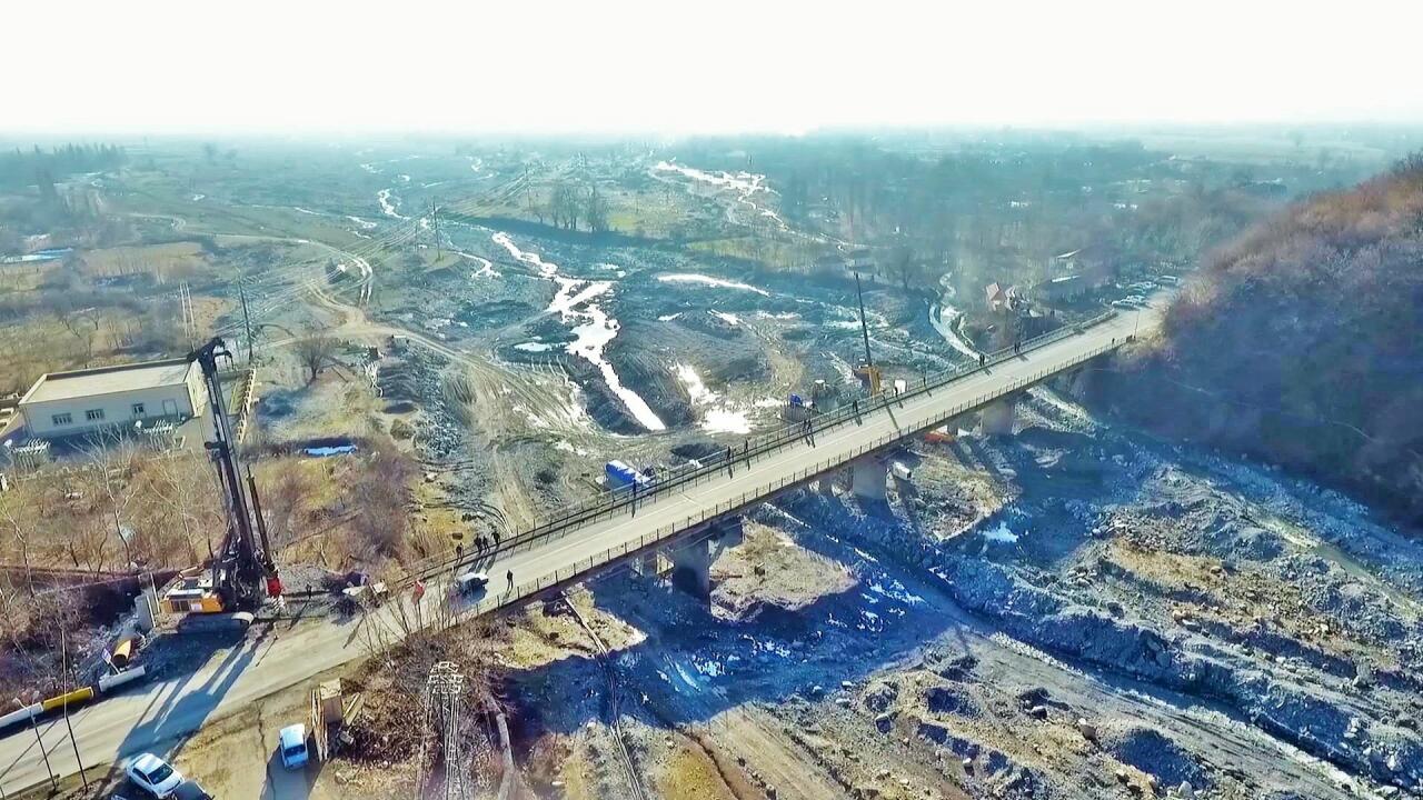 В Азербайджане строится новая дорога