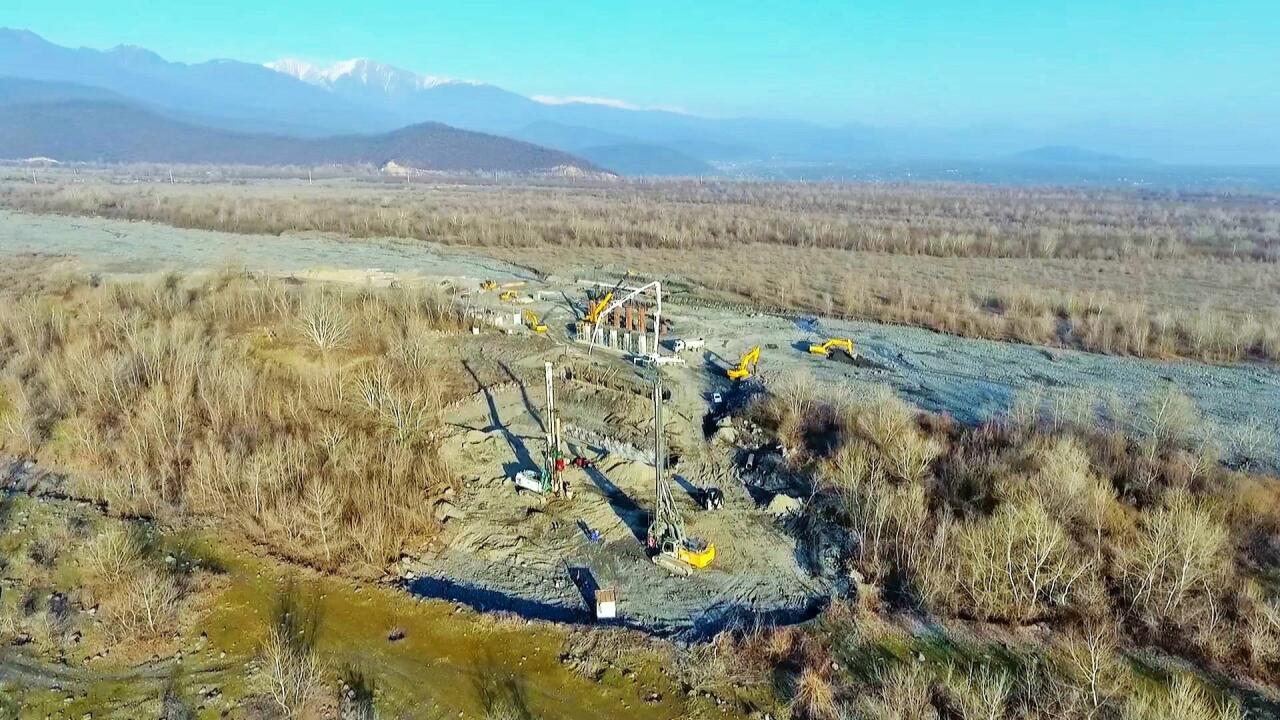 В Азербайджане строится новая дорога