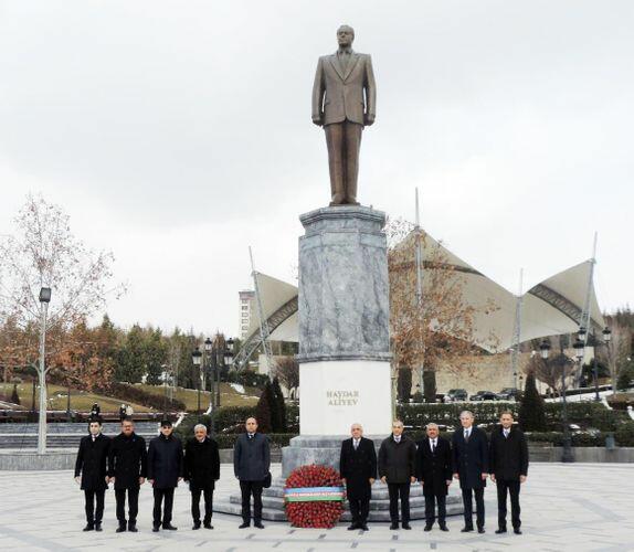 Али Асадов посетил Парк Гейдара Алиева в Анкаре