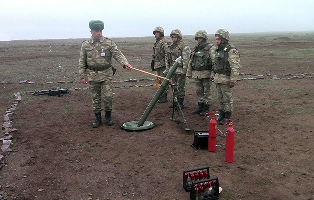 Тренировки минометных батарей азербайджанской армии с боевой стрельбой продолжаются