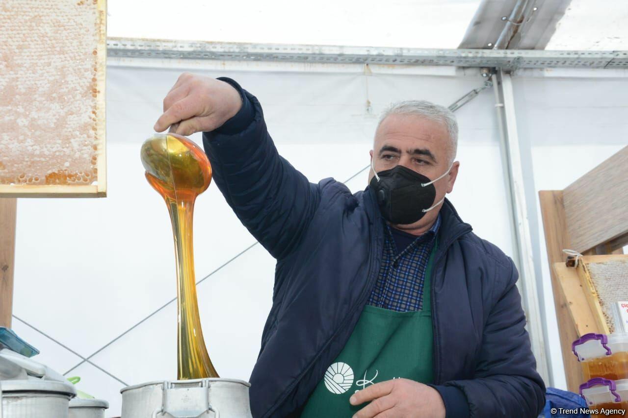 В Баку открылись ярмарки