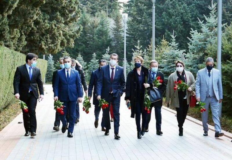 Делегация Национальной ассамблеи Франции находится с визитом в Азербайджане