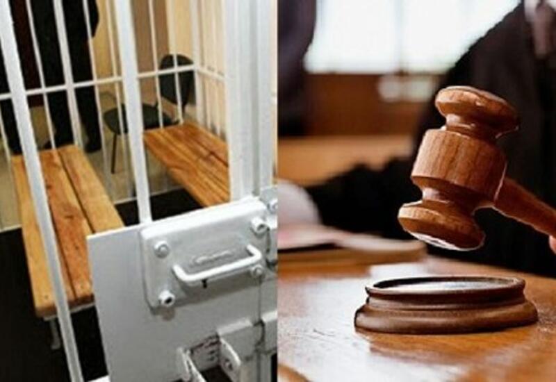 Bakıda məhkəmə zalında 4 dustaq qollarını ülgüclə doğradı