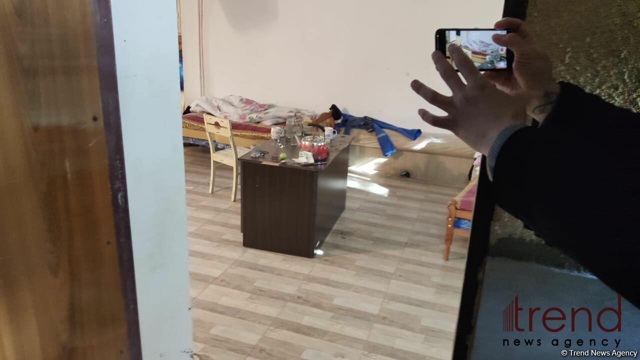 Кадры из частного дома в Баку, где скончались 5 человек