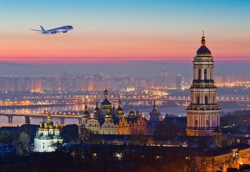 AZAL начинает выполнять спецрейсы из Баку в Киев