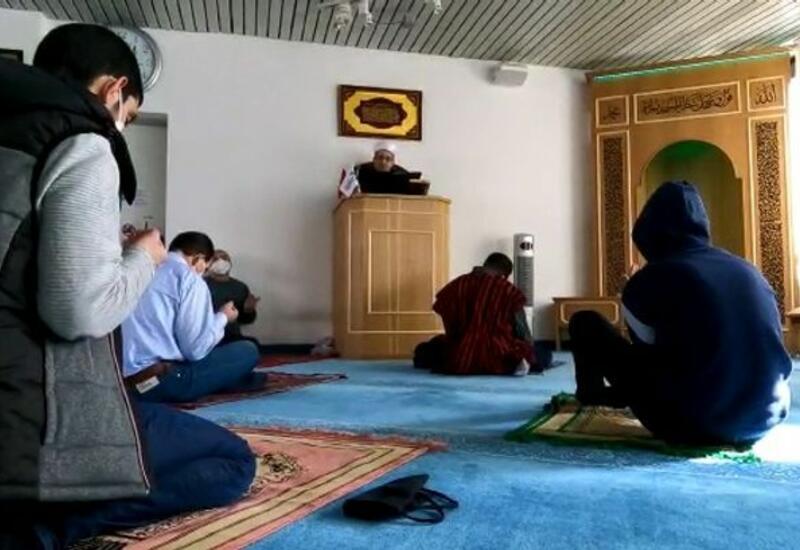 В различных мечетях Европы прочитали молитвы в память жертв Ходжалинского геноцида
