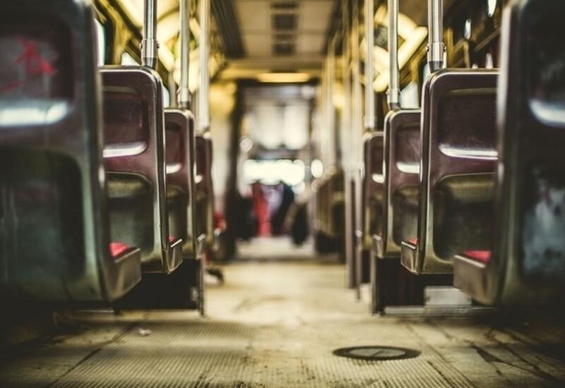 В Петербурге из задымленного автобуса эвакуировали 40 пассажиров