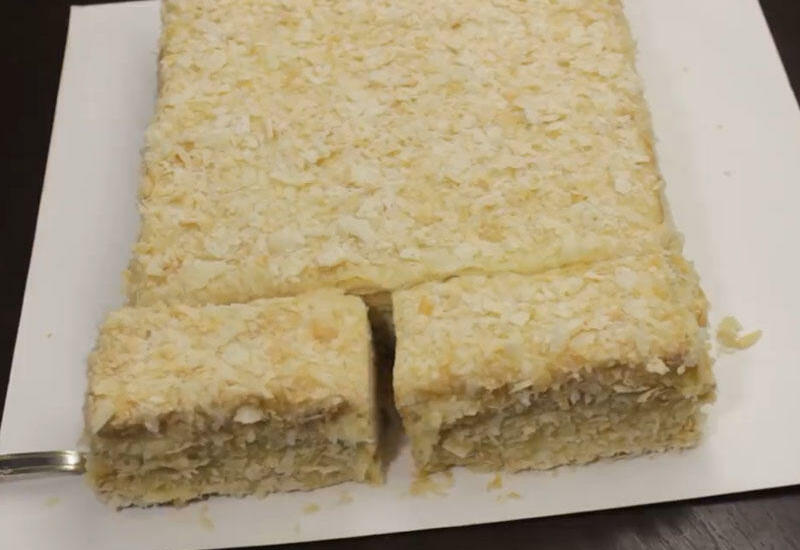 Qat-Qat Xəmirdən an asan Napoleon Tort Resepti