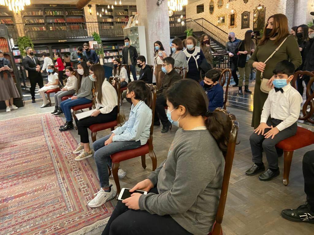 В Бакинском книжном центре рассказали о бережном отношении к воде
