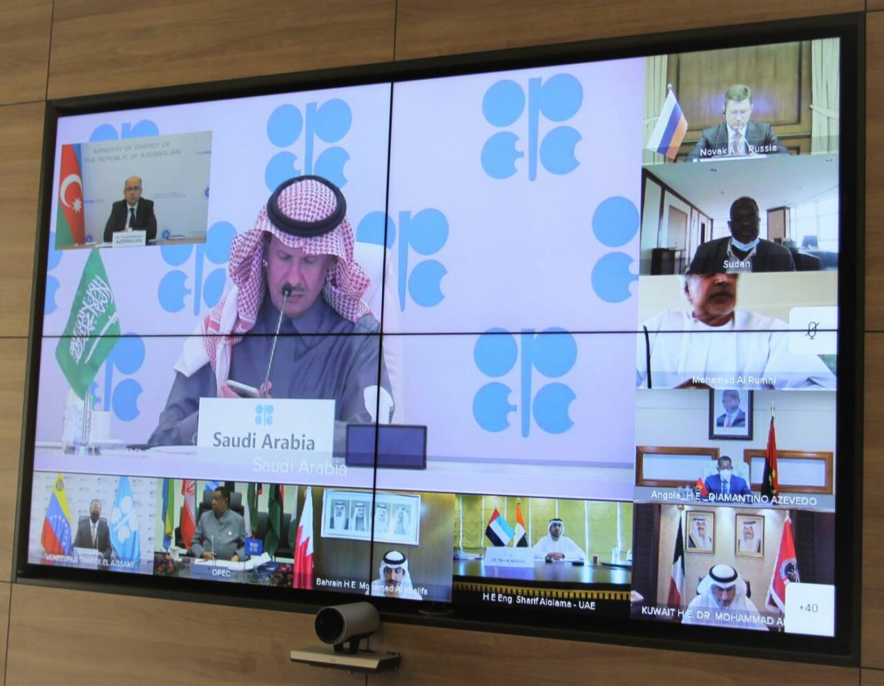 Азербайджан поддержал соглашение о продлении сокращений на добычу нефти в апреле