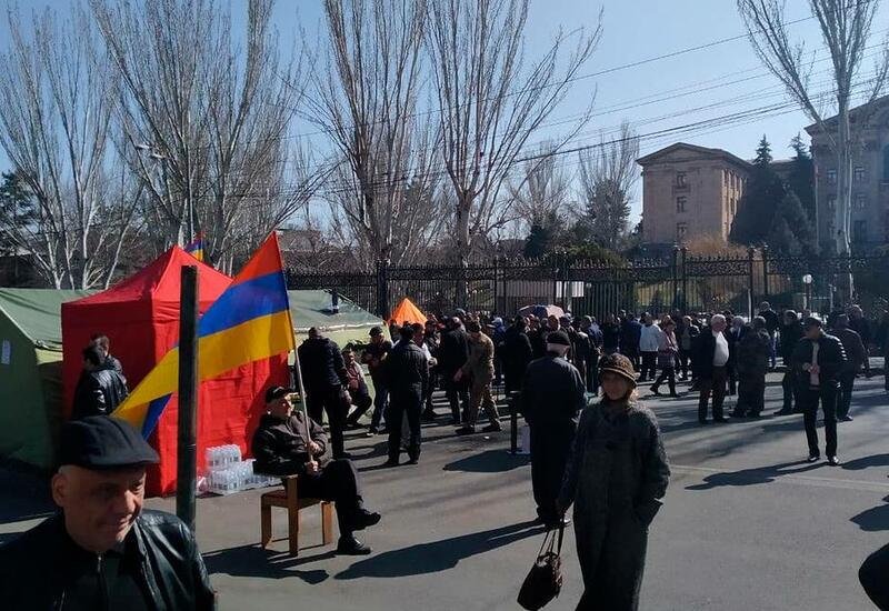 В Ереване проходит очередной митинг против Пашиняна
