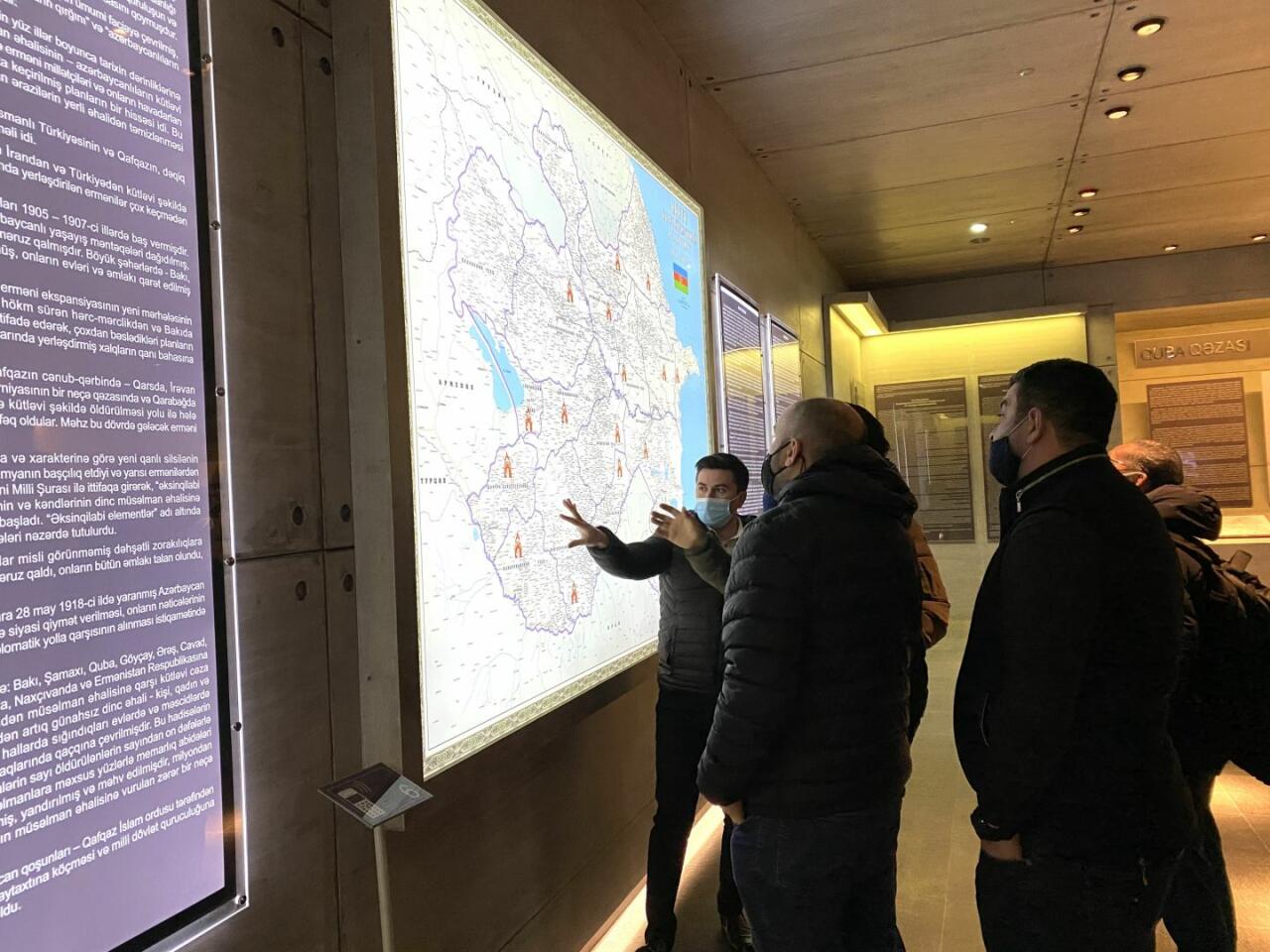 Японские бизнесмены посетили Губинский мемориальный комплекс геноцида