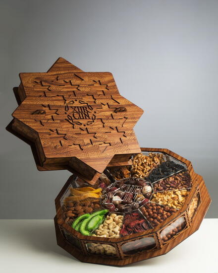 Подарите радость своим близким и партнерам вместе с Xurcun Luxury Nuts, Sweets & Dried fruits