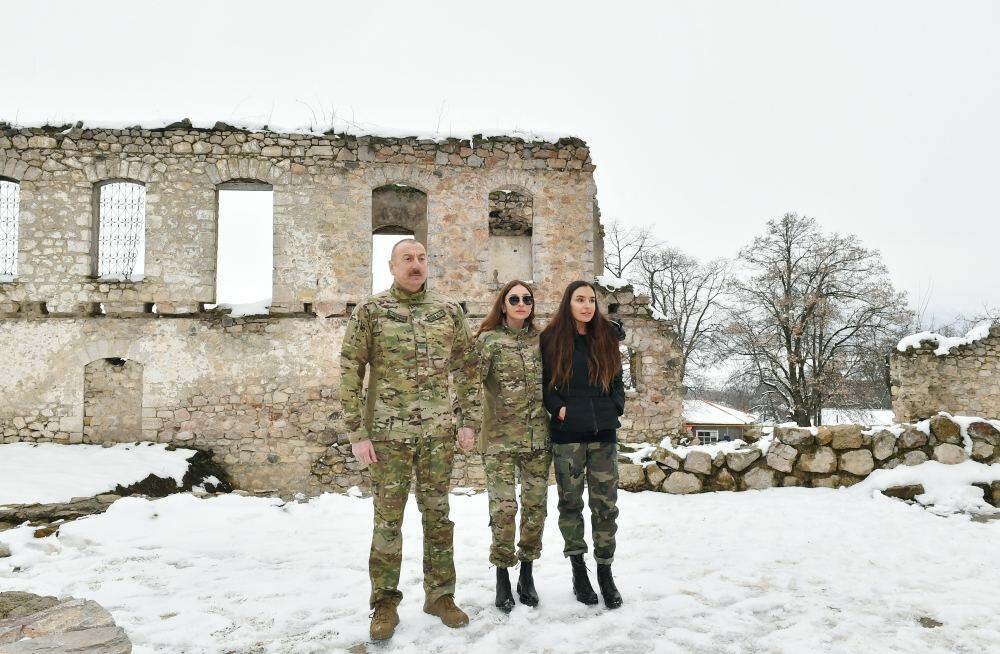 Президент Ильхам Алиев и Первая леди Мехрибан Алиева посетили Физулинский и Ходжавендский районы